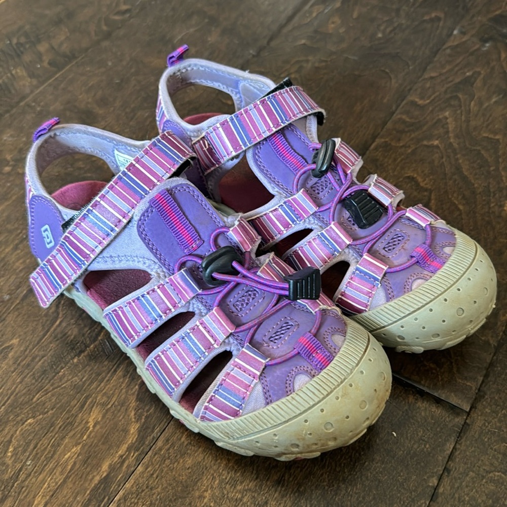Dream Paris - Closed-Toe Outdoor Summer Sport Sandals - Size 3